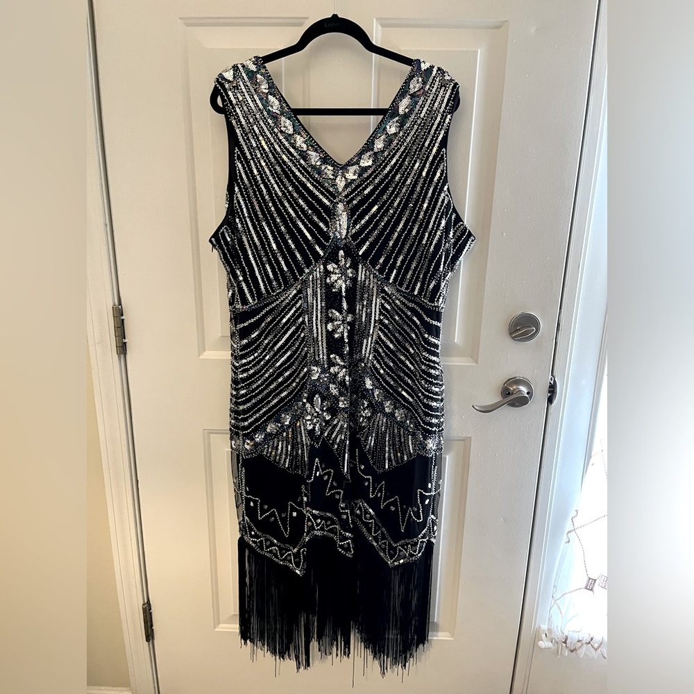 Unique Vintage Plus 1920s Deco Silver & Black Veronique Fringe Flapper Dress